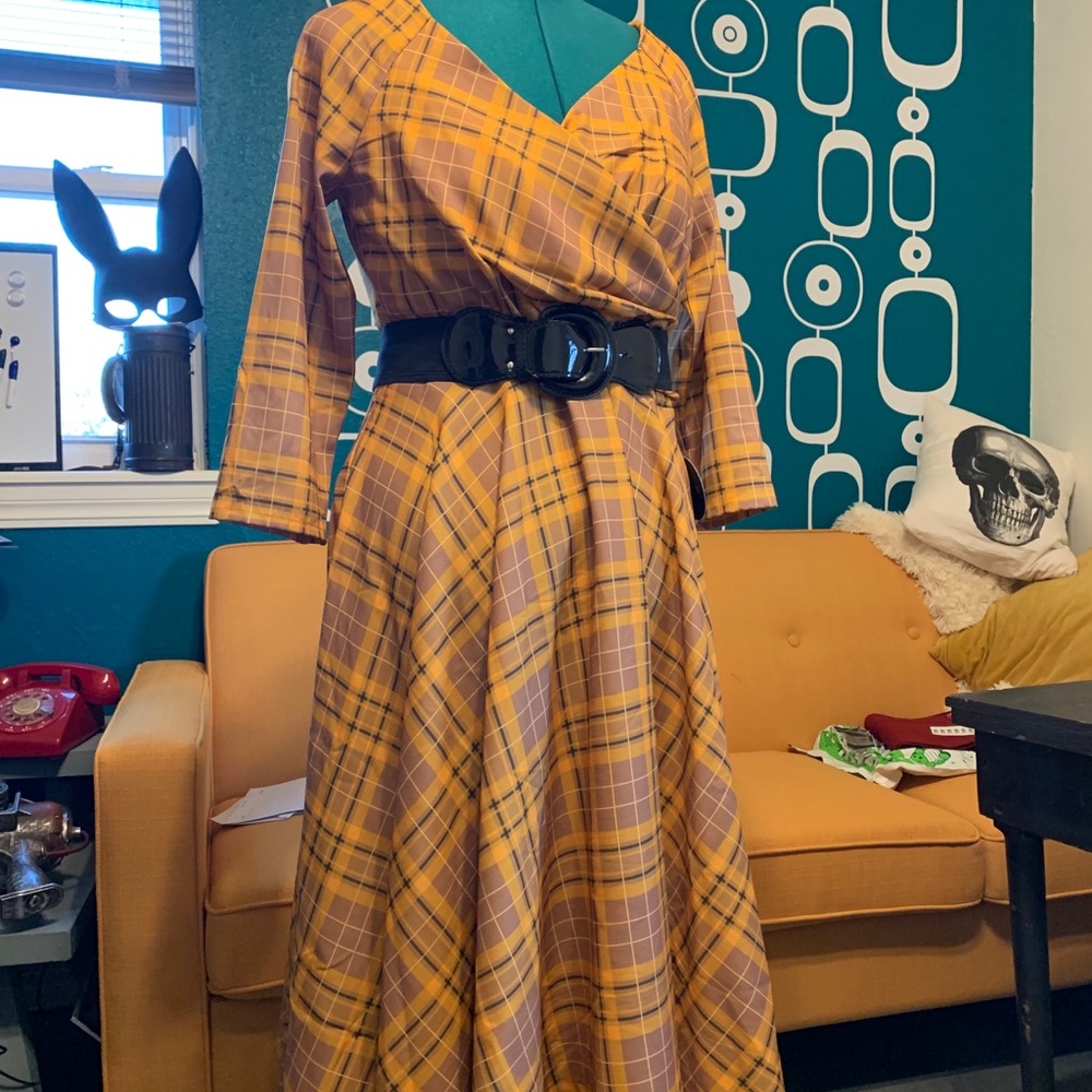 Retro yellow plaid dress